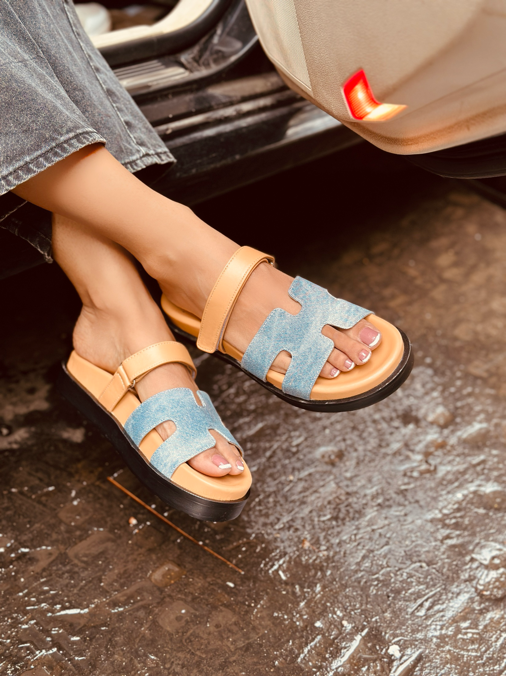 Harley - Checkered Strap Plaftorms